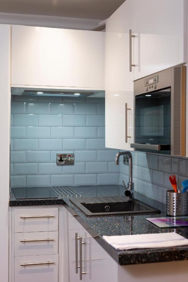 אדינבורו 48 Gilmore Place Residences מראה חיצוני תמונה